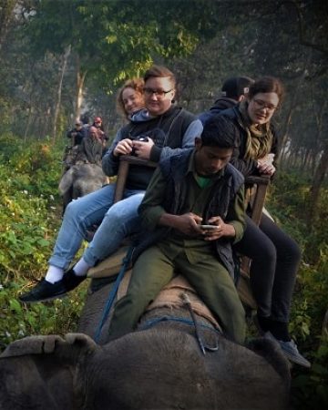 cropped-Jungle-Safari-in-Chitwan-2.jpg